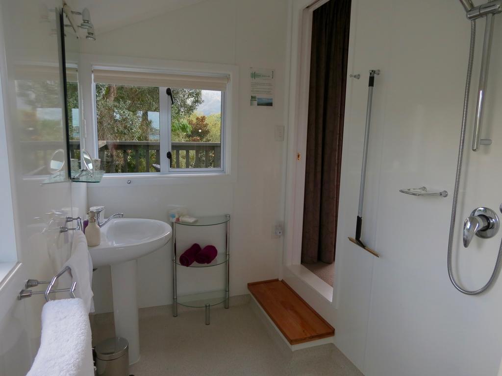 The Green House B&B Whitianga Bilik gambar